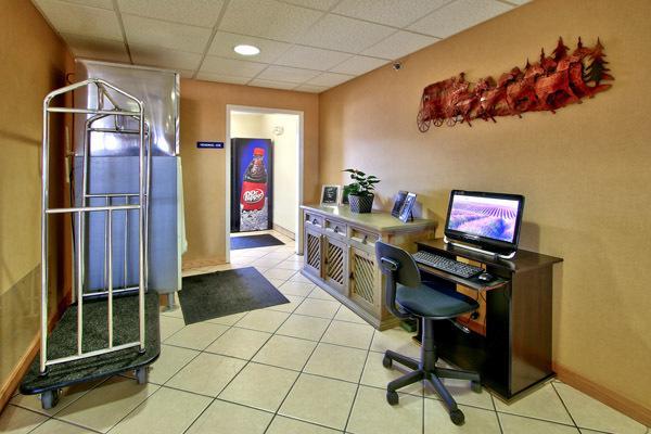 Western Skies Inn & Suites Los Lunas Ngoại thất bức ảnh