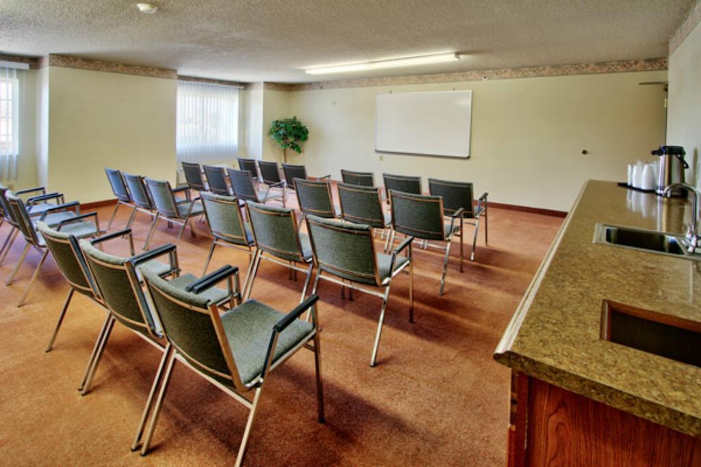 Western Skies Inn & Suites Los Lunas Ngoại thất bức ảnh
